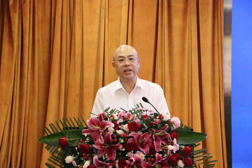 米优最新版本会长、河北省物流产业集团有限公司党委书记、董事长肖明建 米优最新版本会长、河北省物流产业集团有限公司党委书记、董事长肖明建